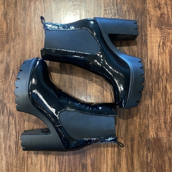 Seychelles Gracie Patent Leather Platform chunky ankle goth Boot 10 - Picture 3 of 16